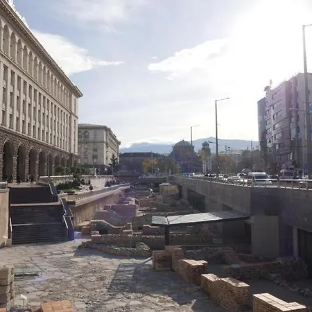 Vandrarhem Deluxe In The Middle Of The Downtown Sofia