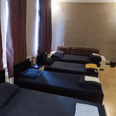 Hostel Deluxe In The Middle Of The Downtown *