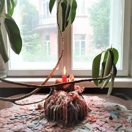 Deluxe In The Middle Of The Downtown