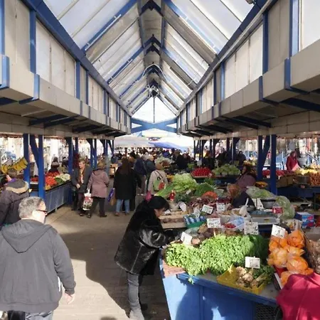 Hostal Deluxe In The Middle Of The Downtown