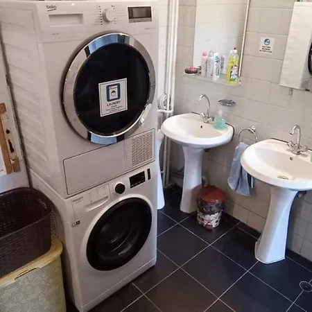 Hostal Deluxe In The Middle Of The Downtown Sofía